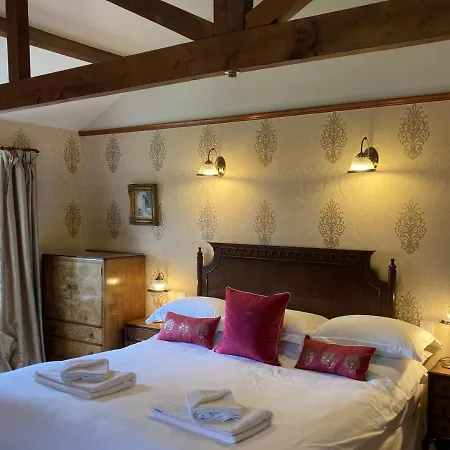 The Charles Bathurst 4*