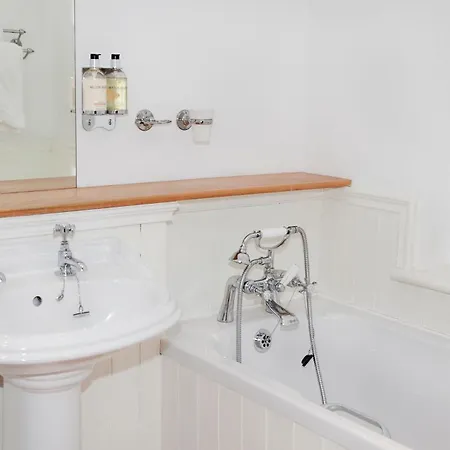 Guest house The Charles Bathurst 4*
