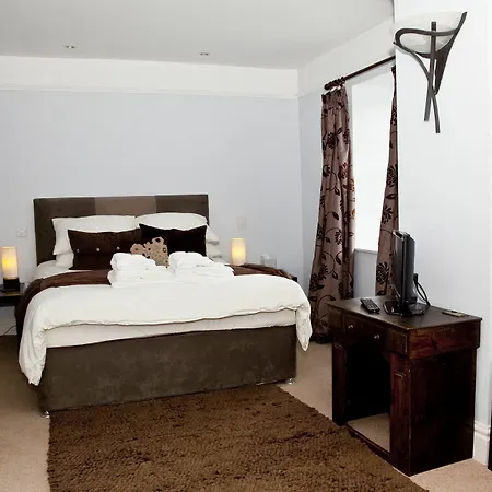The Charles Bathurst Guest house 4*